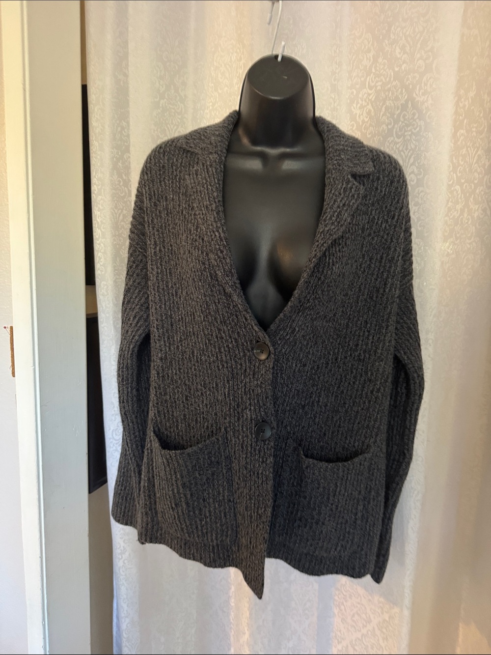 Nordstrom Dark Gray Ribbed Button-Front CardiganSz: S